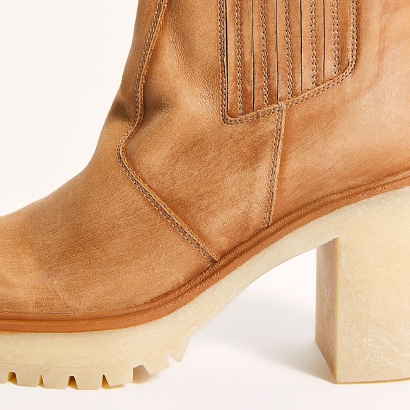 Free People James Chelsea Boots - Picture 3 of 8
